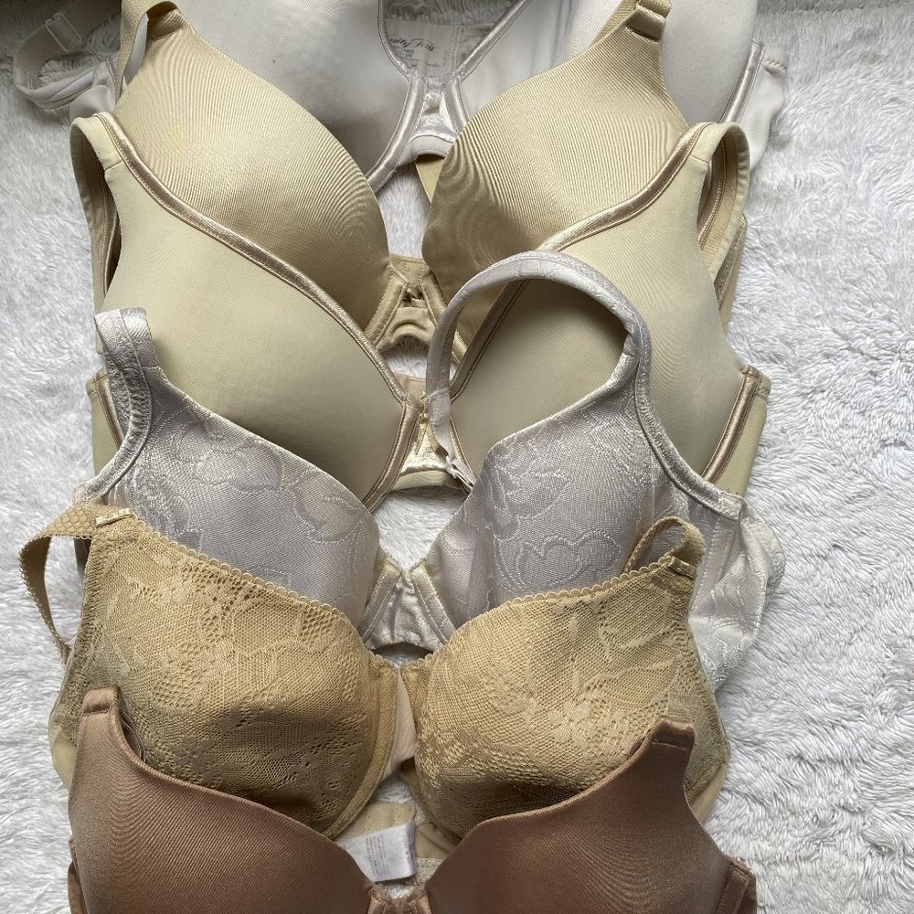 6 Vanity Fair Bras